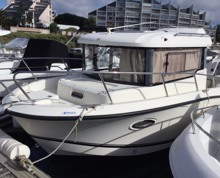 QUICKSILVER 755 PILOTHOUSE - Atlantiboat